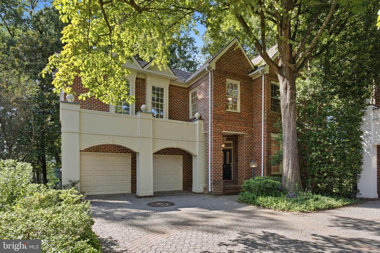 7809 Fox Gate Court - Photo 1