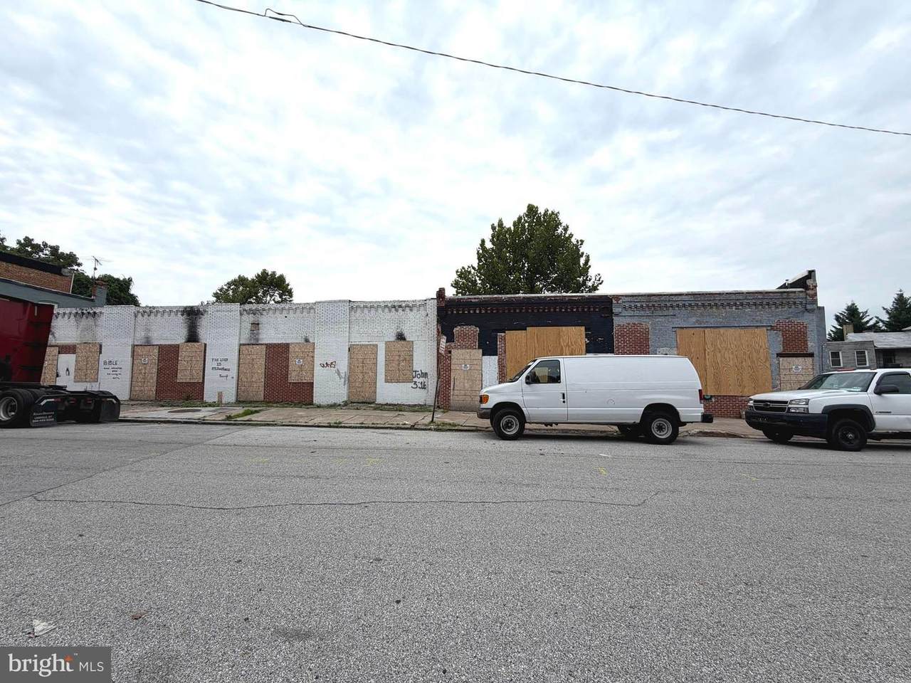 1931 Frederick Avenue - Photo 1