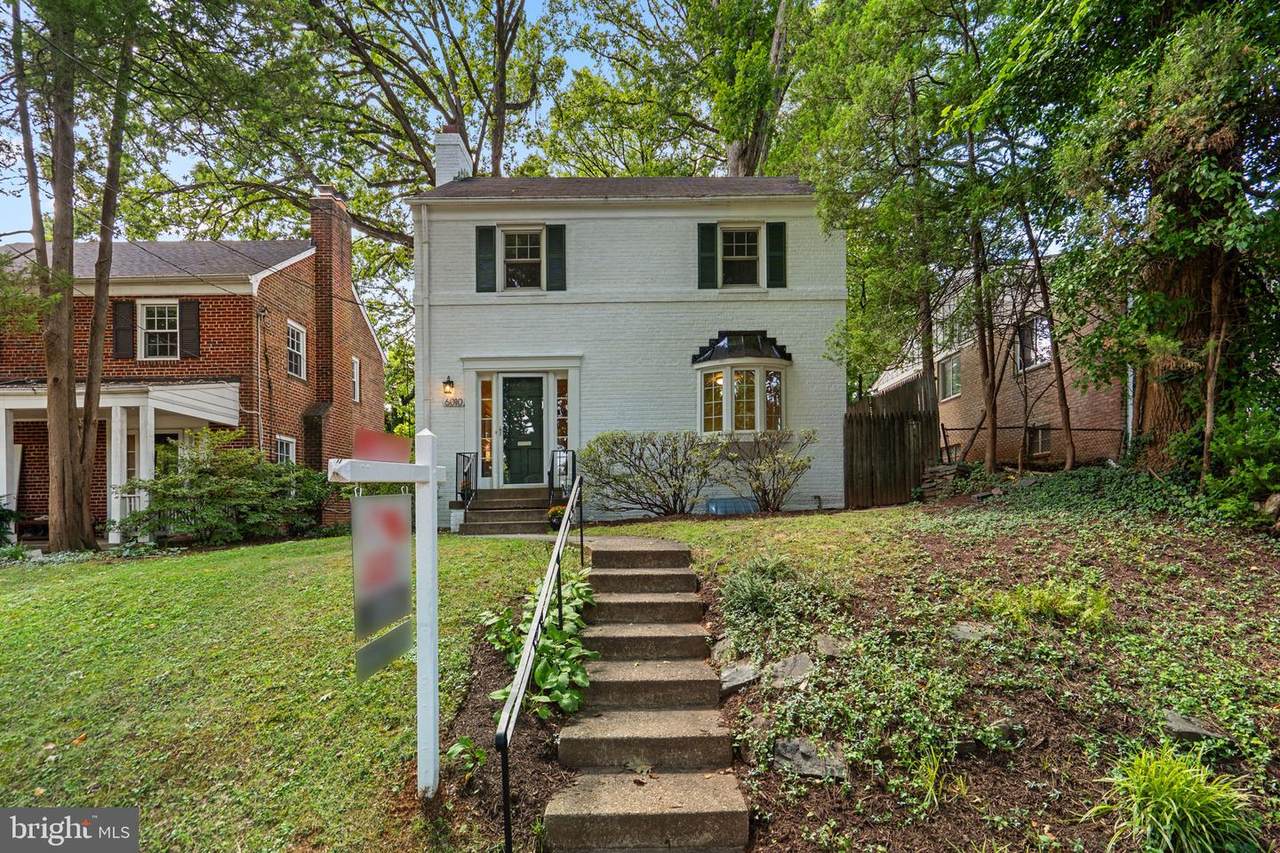 6010 32ND Street - Photo 1