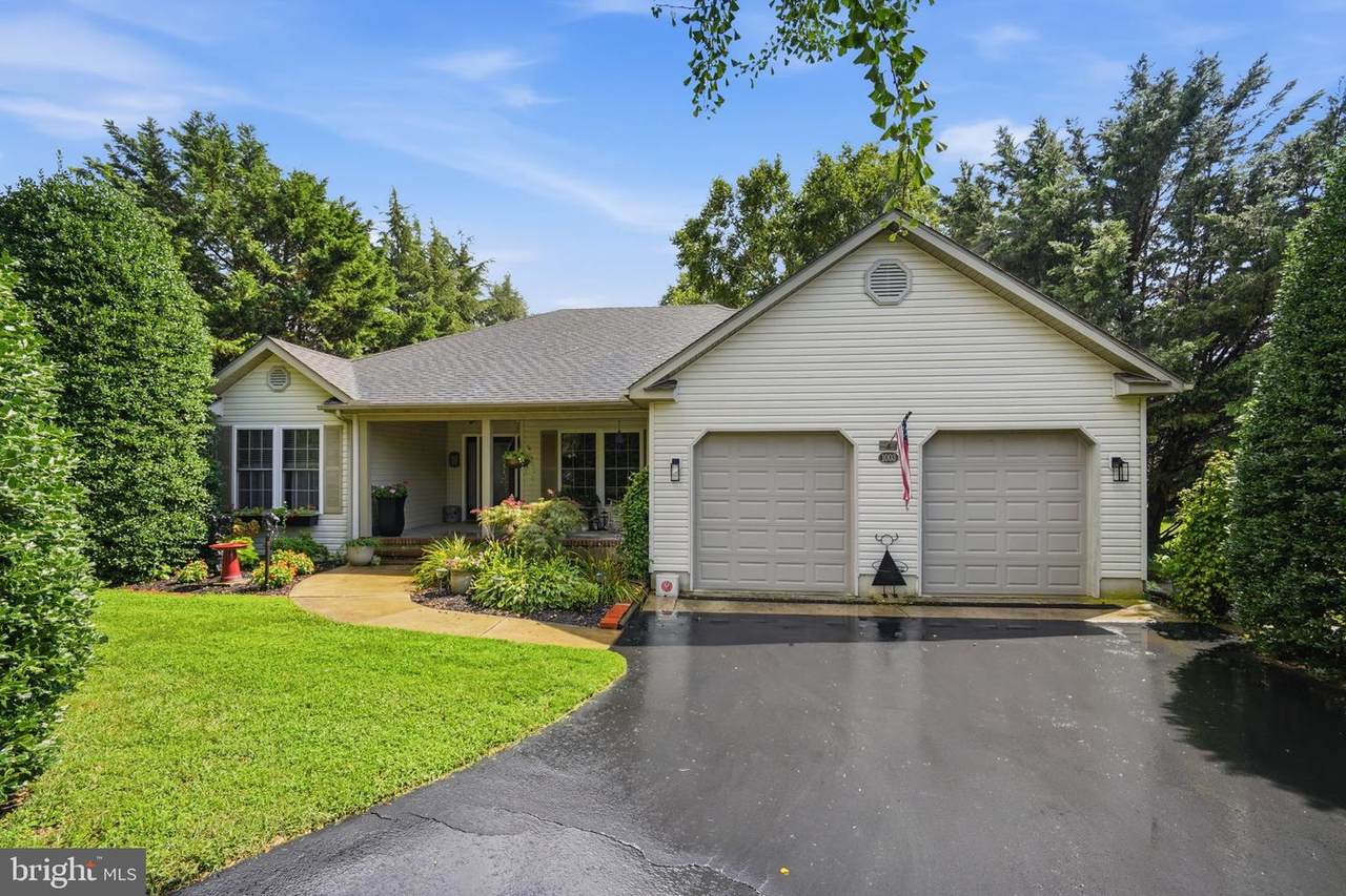 1003 Twin Court - Photo 1