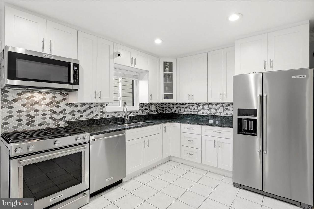 https://bt-photos.global.ssl.fastly.net/brightmls/1280_boomver_2_805286438040-2.jpg