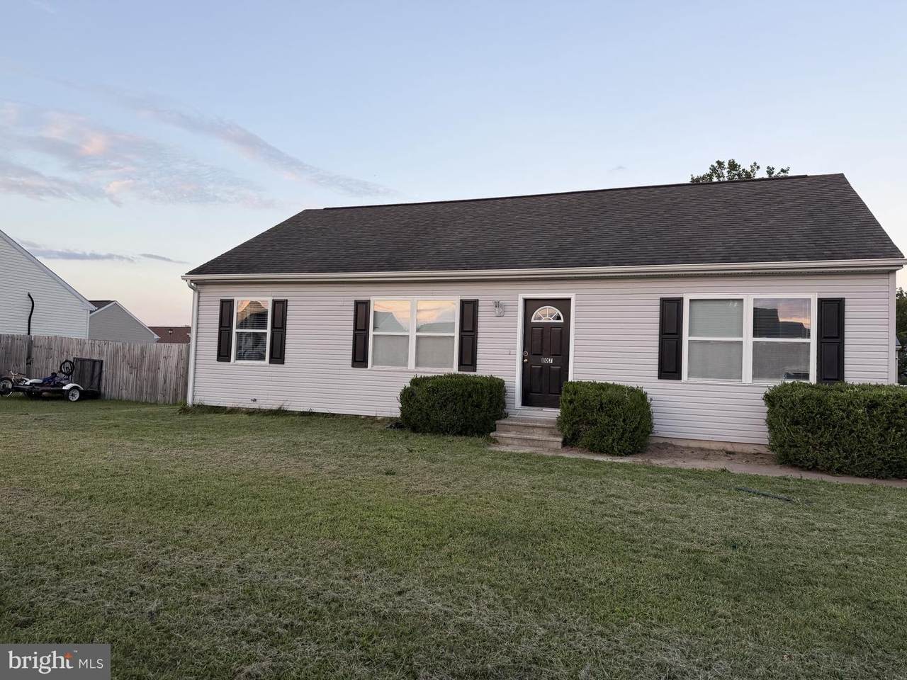 107 Mermaid Lane - Photo 1