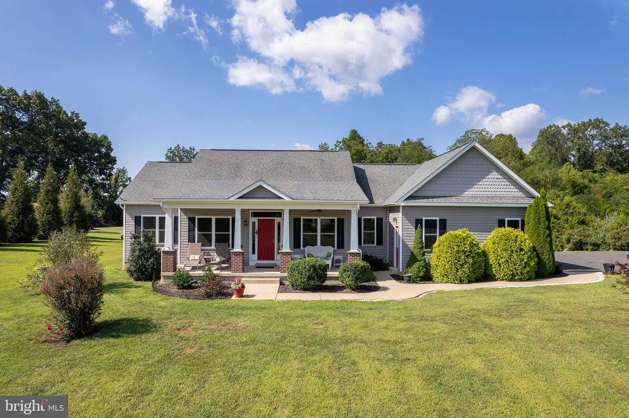 440 Chimney Circle - Photo 1