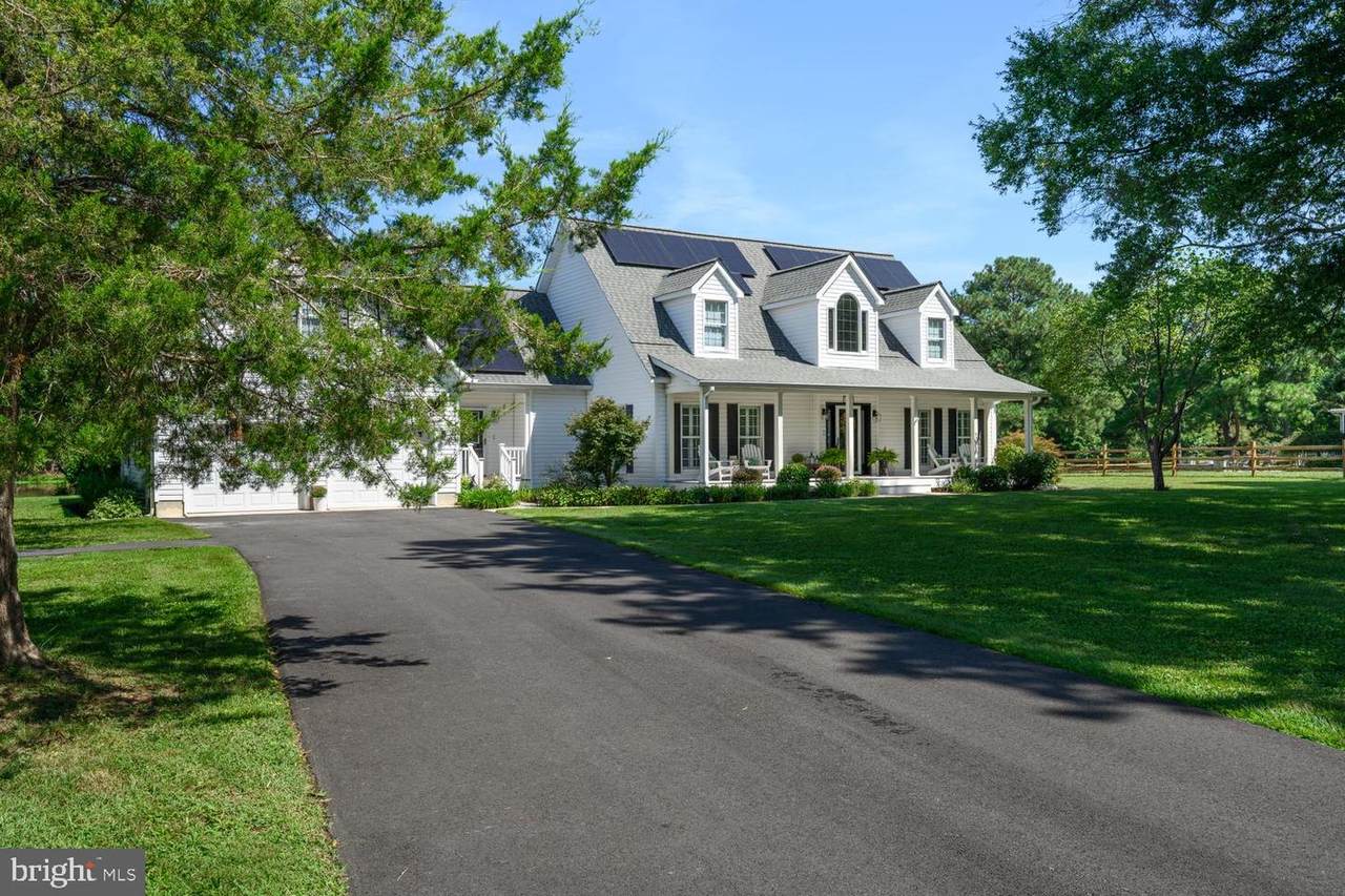 201 Mallard Drive - Photo 1