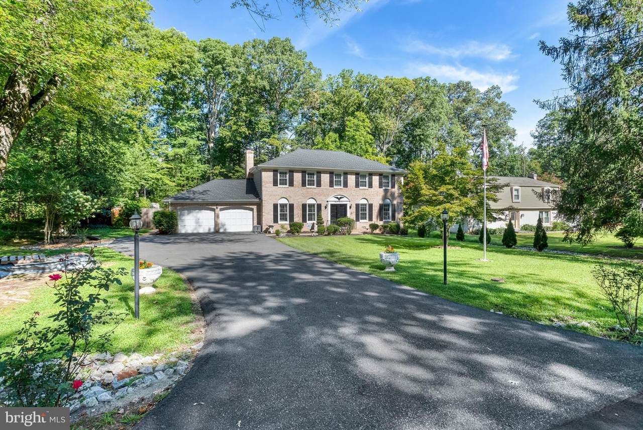 3237 Riverview Drive - Photo 1
