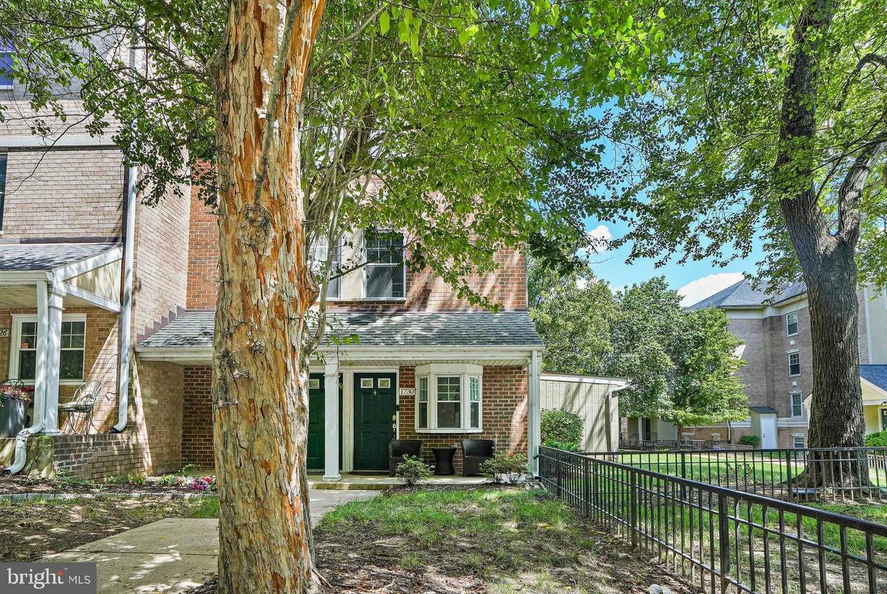 1730 Montana Avenue - Photo 1