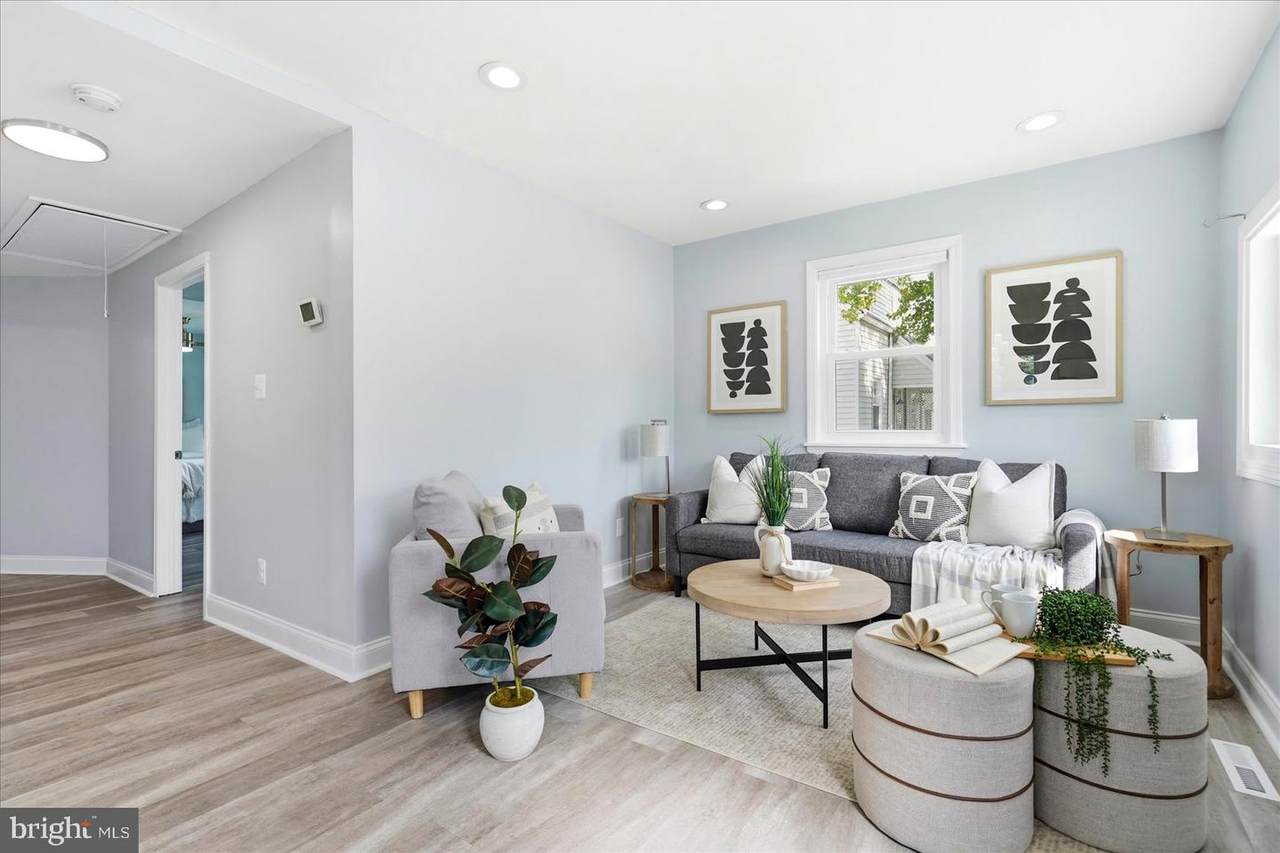 2421 Woodridge Road - Photo 1