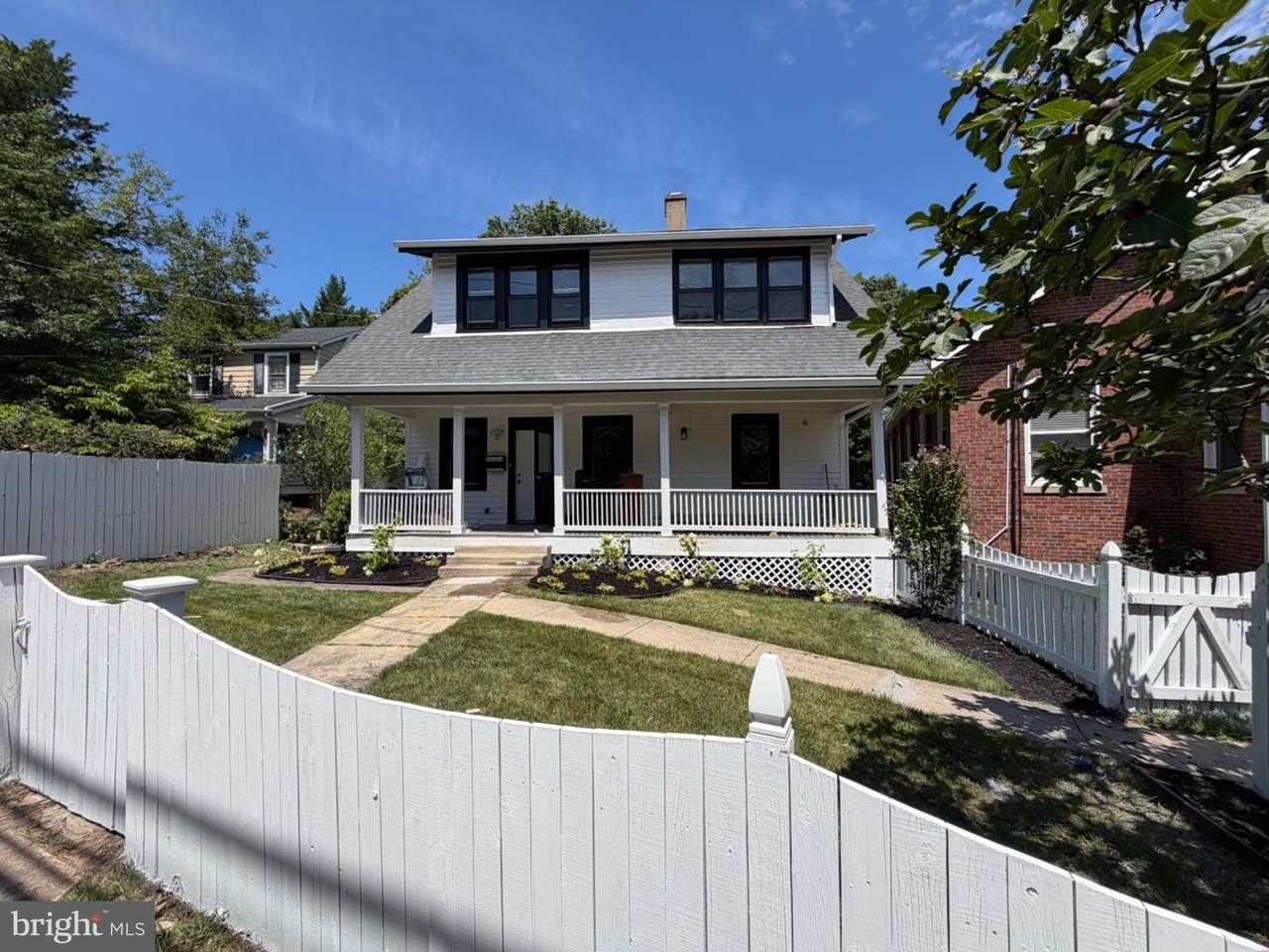320 Ethan Allen Avenue - Photo 1