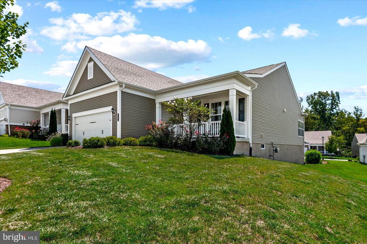 35 Meares Way - Photo 1
