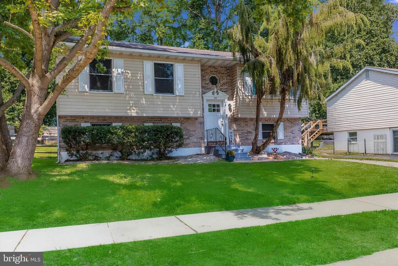 505 Saint Charles Street - Photo 1
