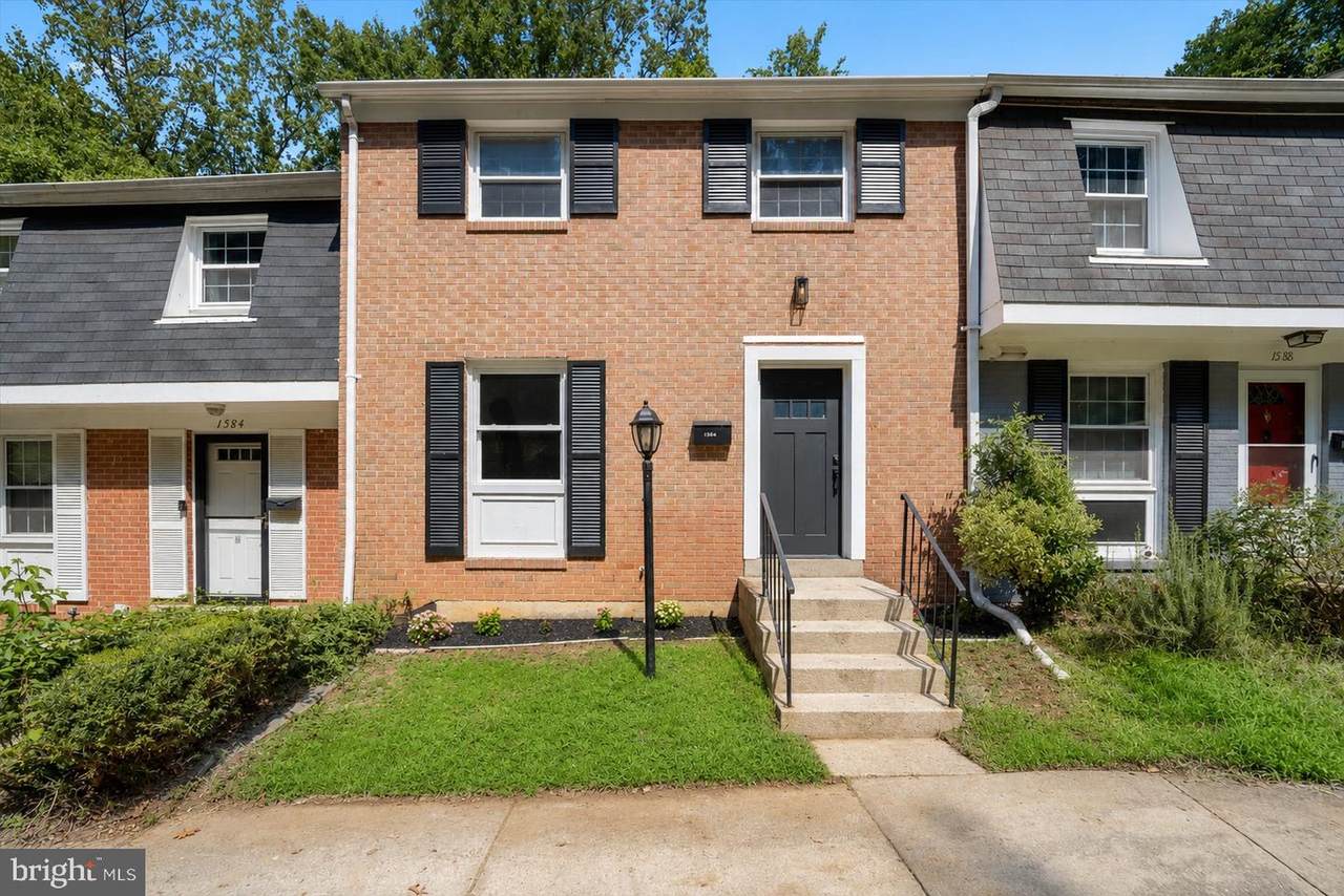 1586 Potomac Heights Drive - Photo 1