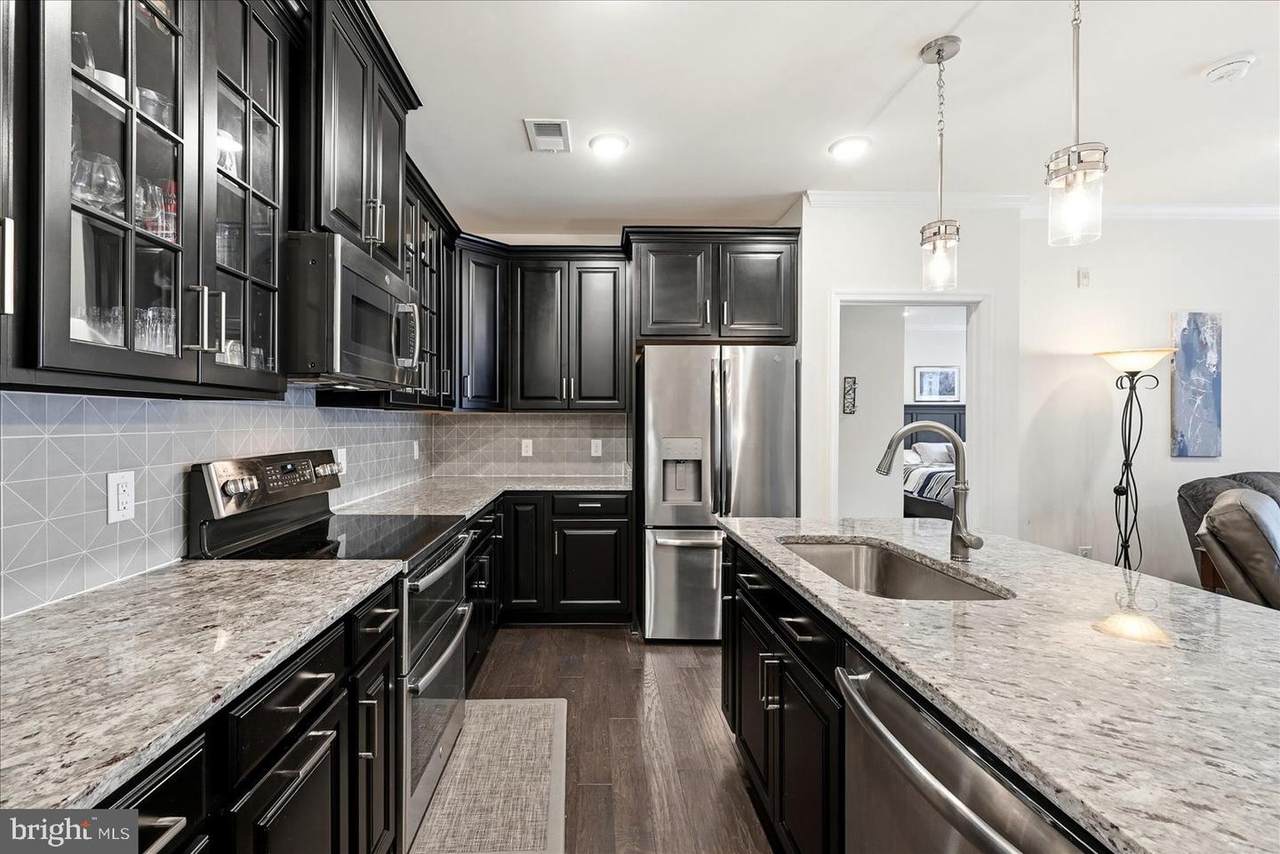 23630 Havelock Walk - Photo 1