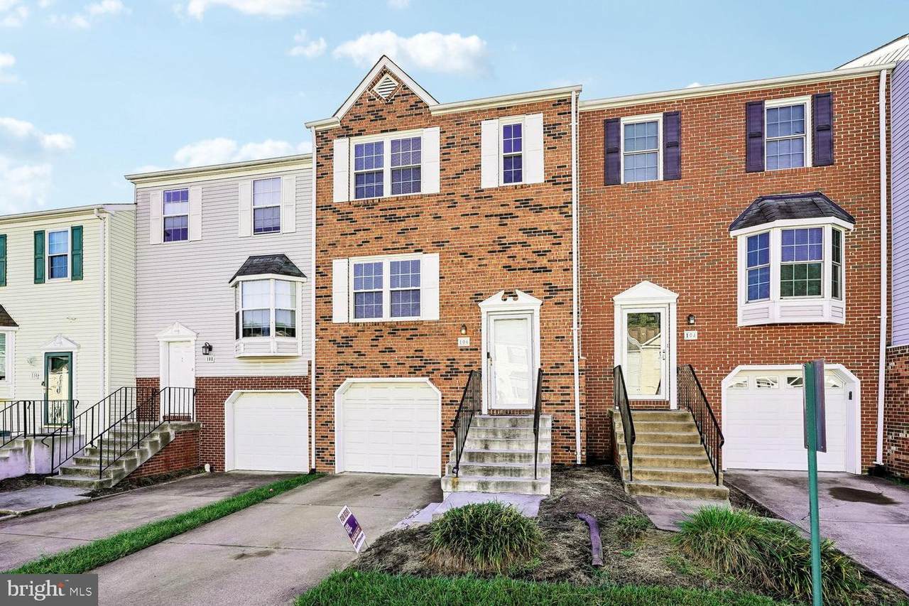 106 Mayfair Place - Photo 1