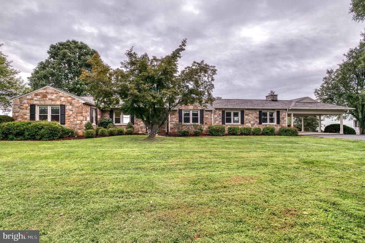8215 Lees Ridge Road - Photo 1