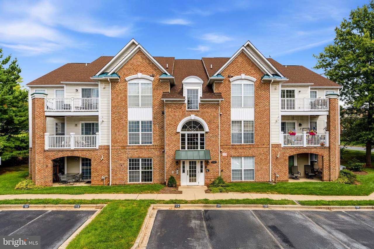 2501 Coach House Way - Photo 1