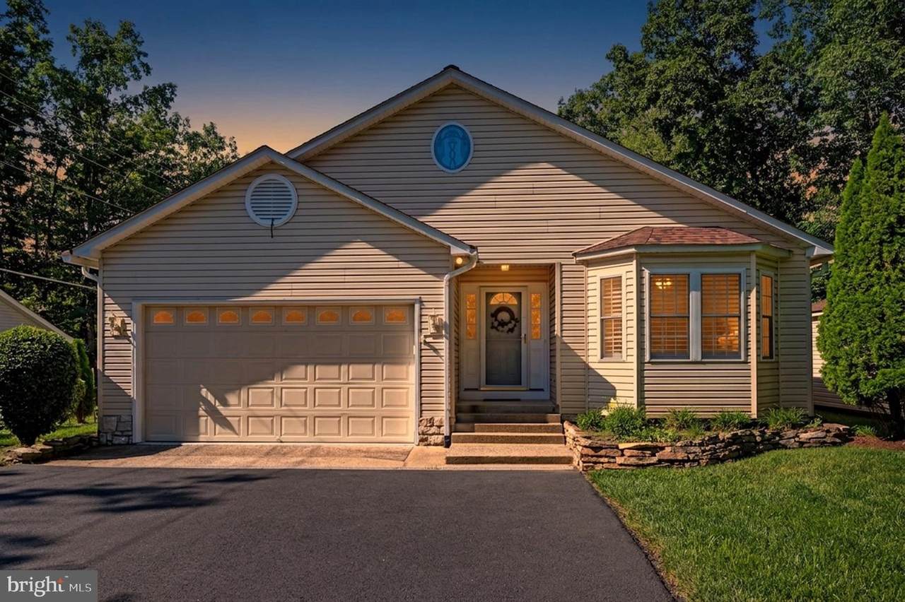 405 Constitution Boulevard - Photo 1