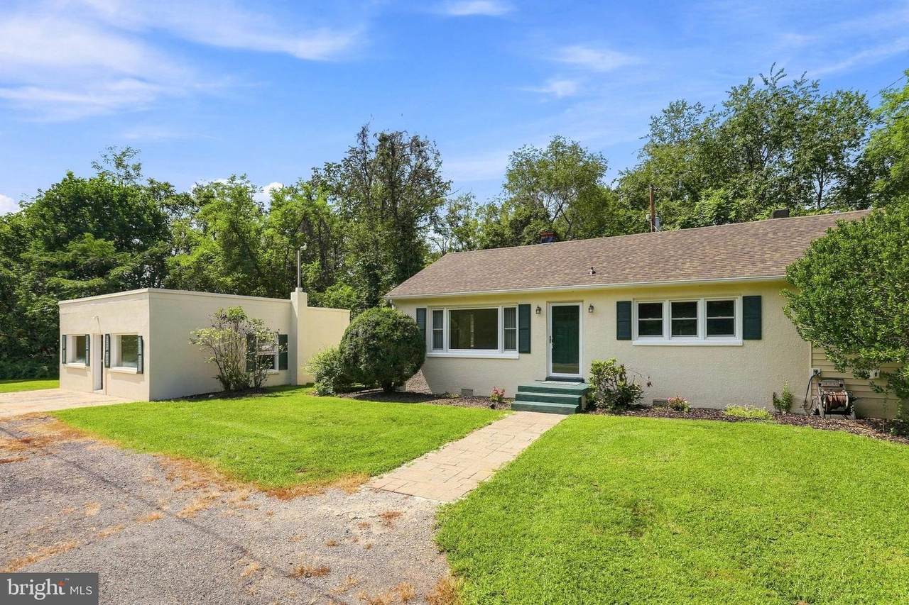 531 Richmond Road - Photo 1