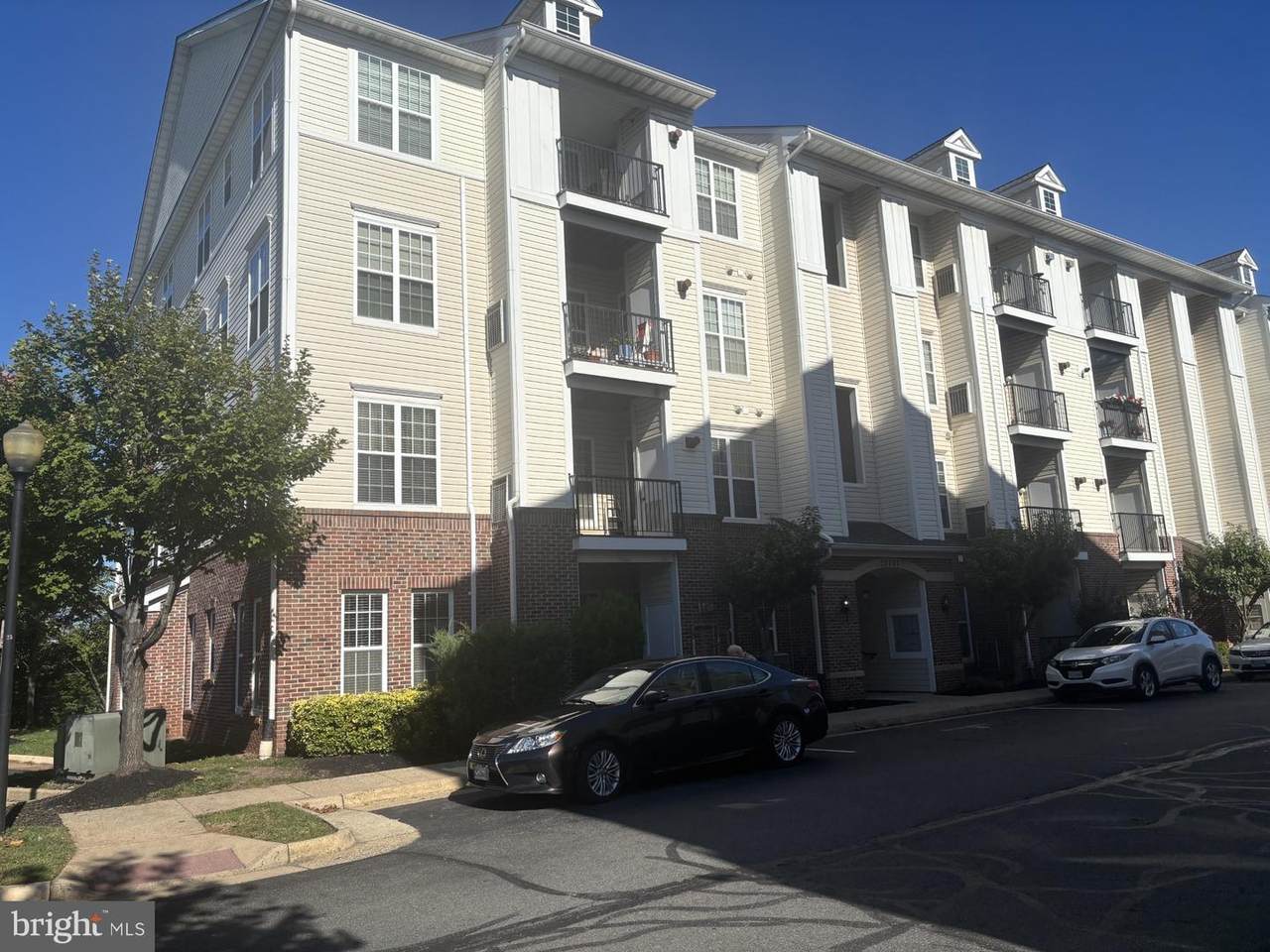 21197 Mcfadden Square - Photo 1