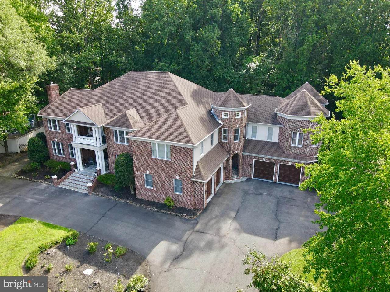6403 Burke Woods Drive - Photo 1