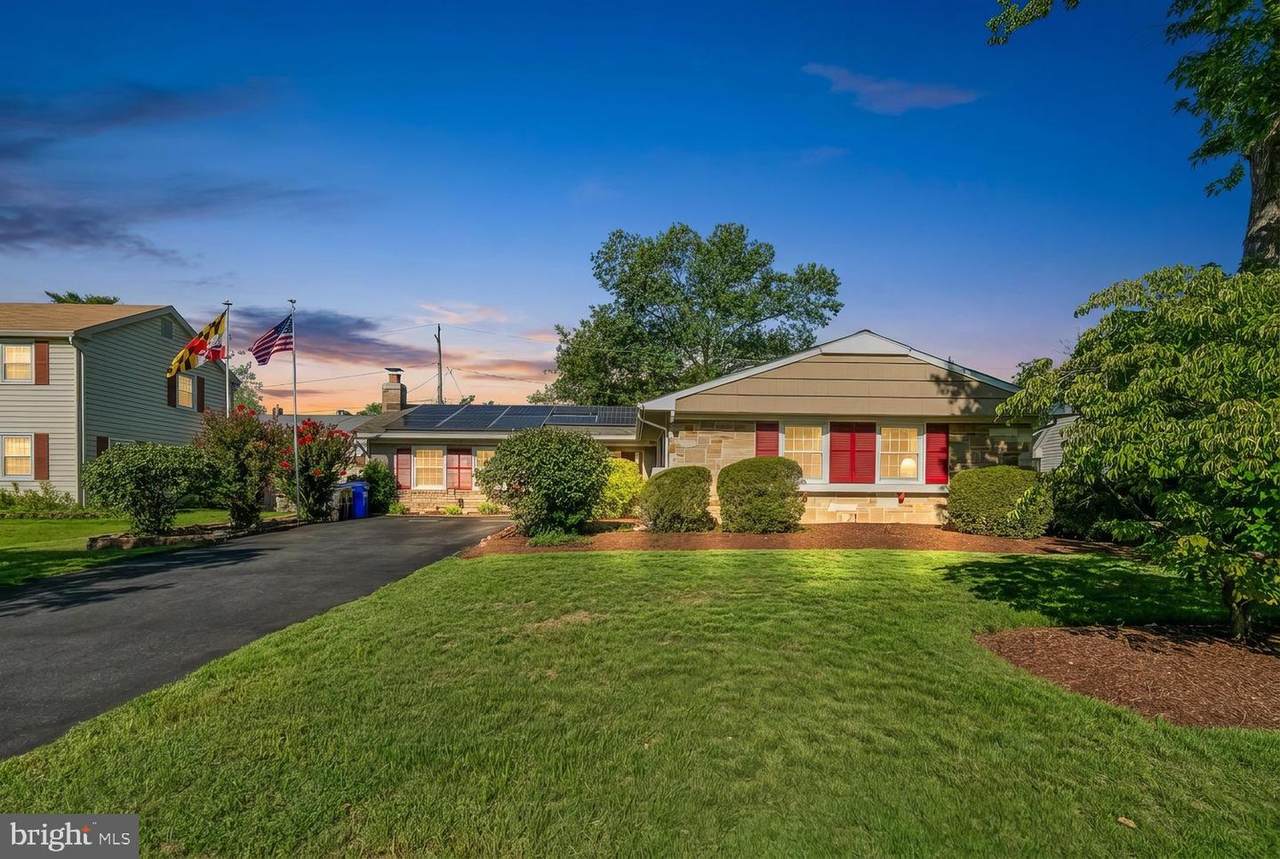 3416 Medina Lane - Photo 1