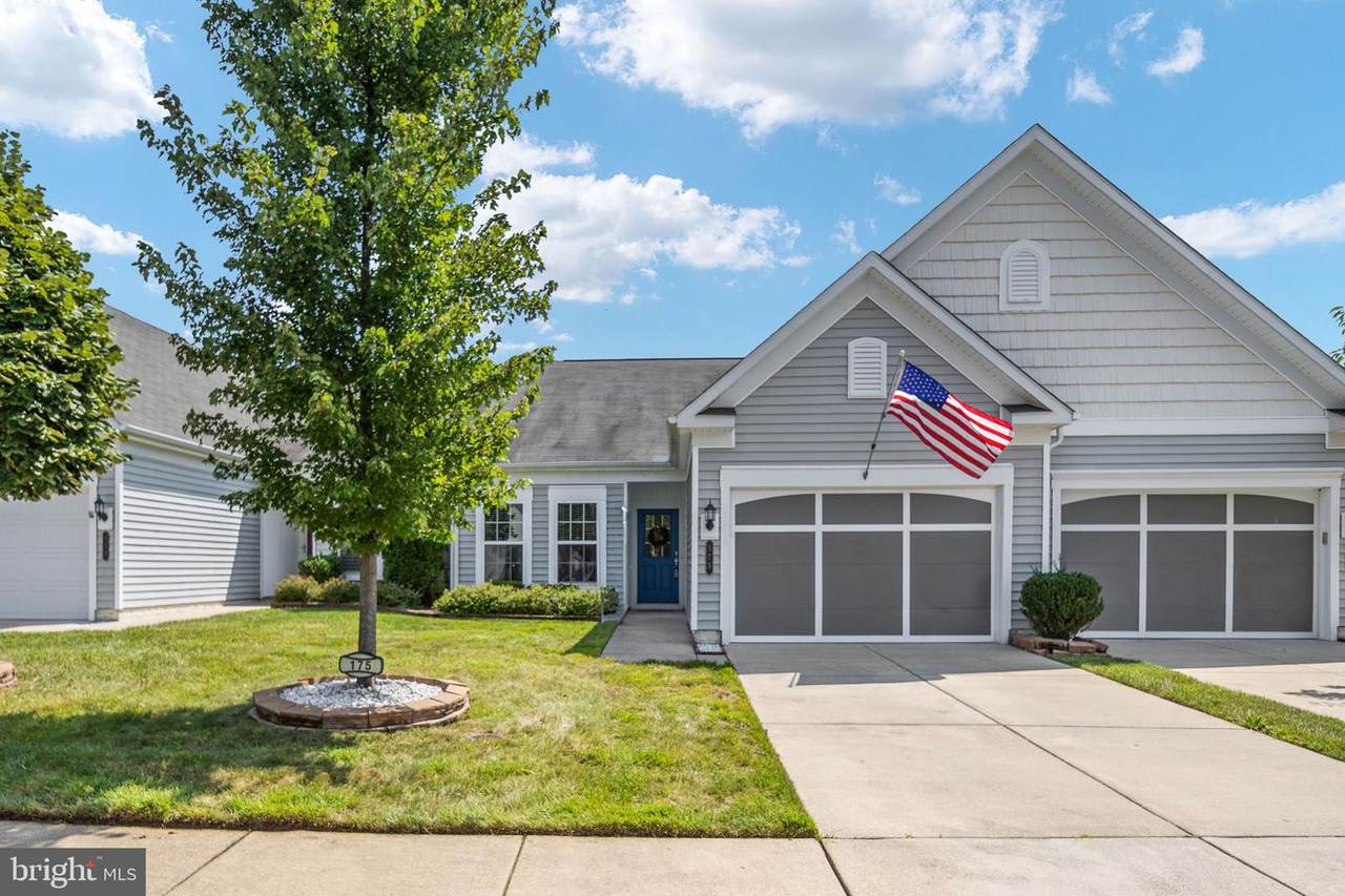 175 Hyannis Place - Photo 1