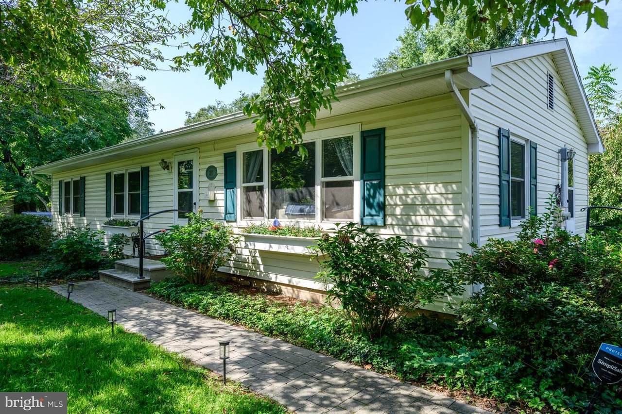 217 Edmore Road - Photo 1