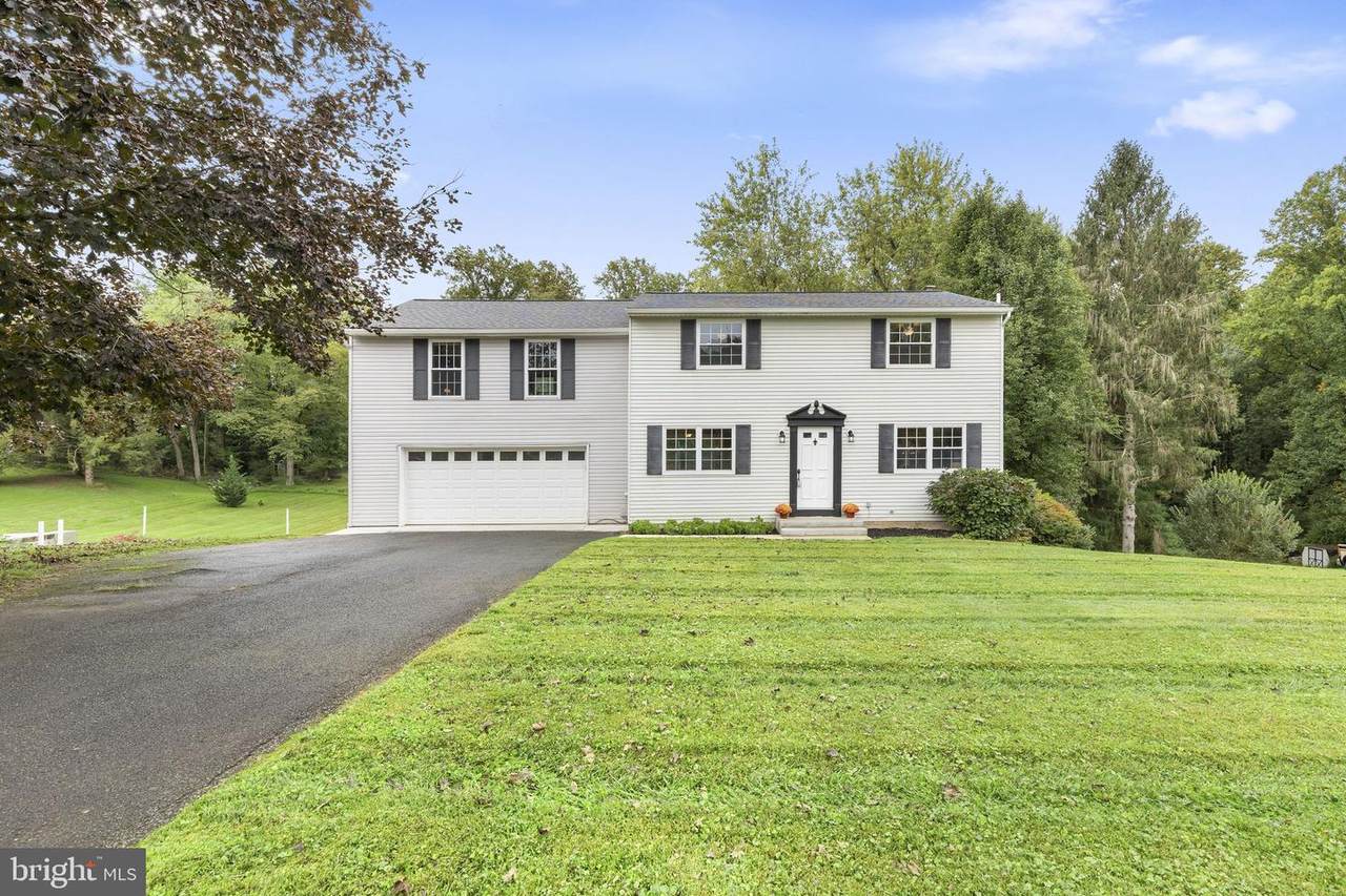 3906 Boxwood Road - Photo 1