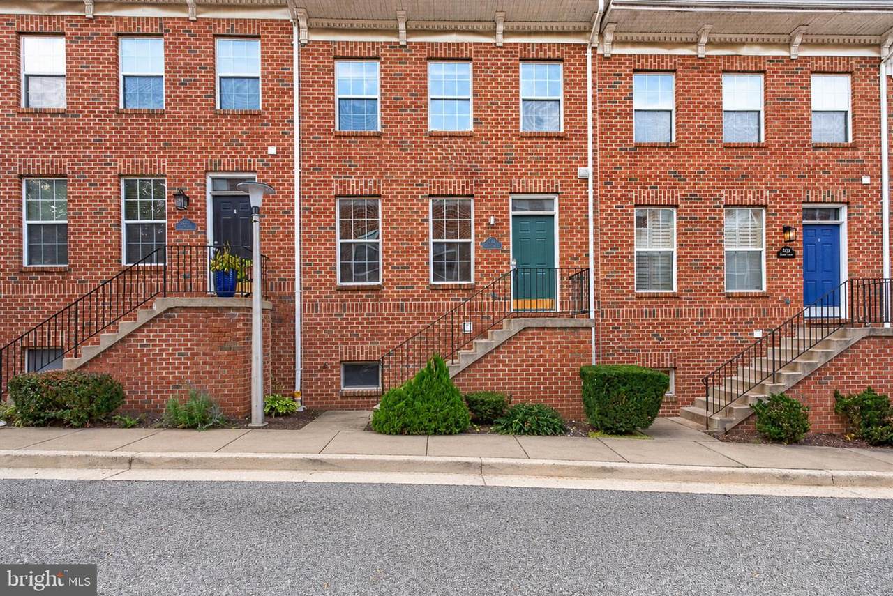 2721 Harris Lane - Photo 1