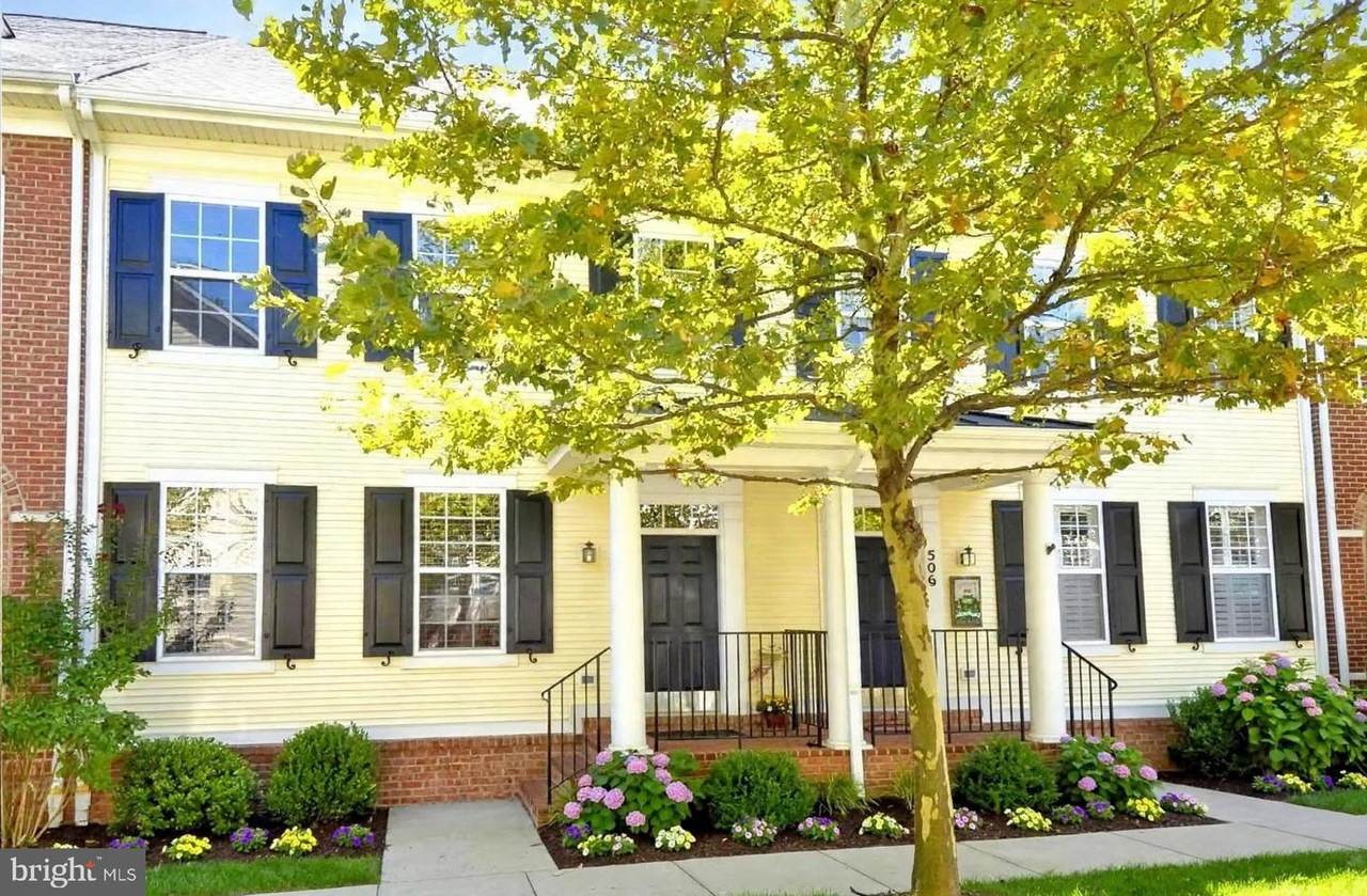 504 Lawson - Photo 1