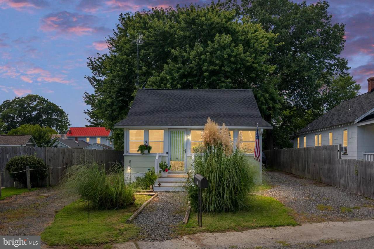 15 Bancroft Avenue - Photo 1
