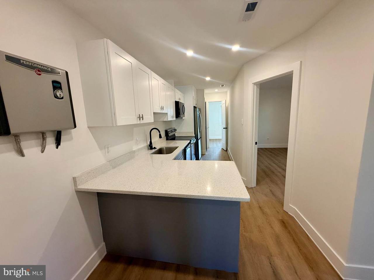 2920 8TH Street - Photo 1
