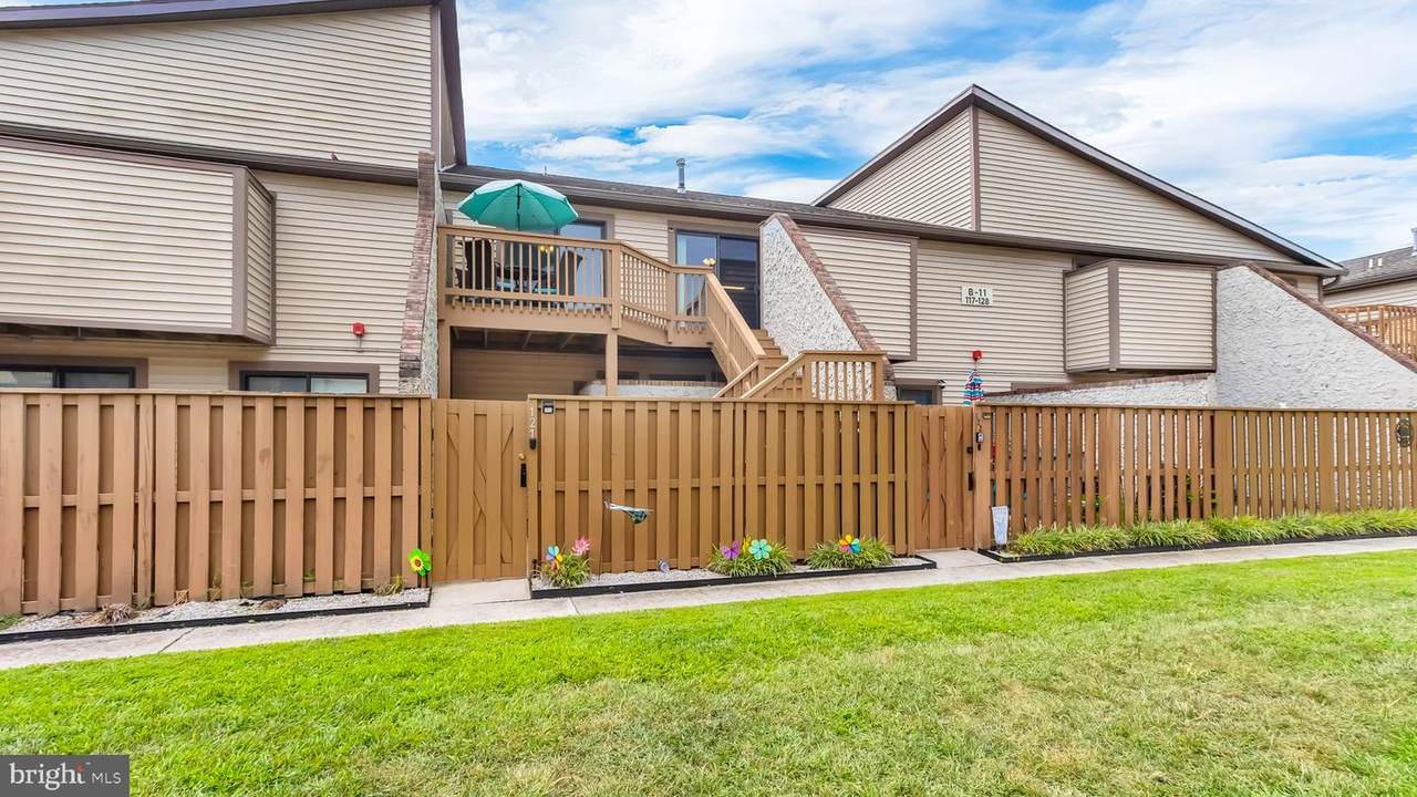 105 120TH Street - Photo 1