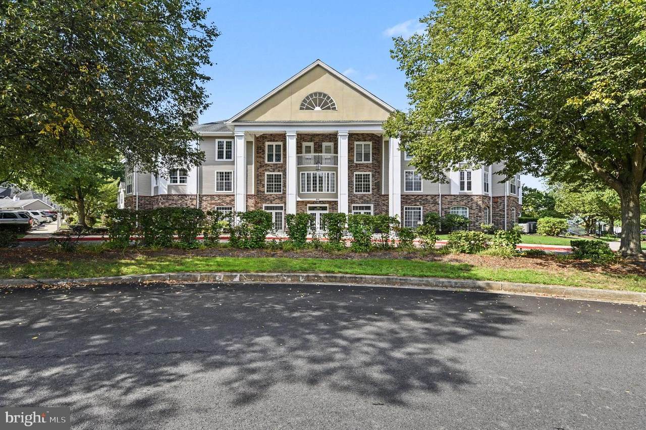 600 Squire Lane - Photo 1