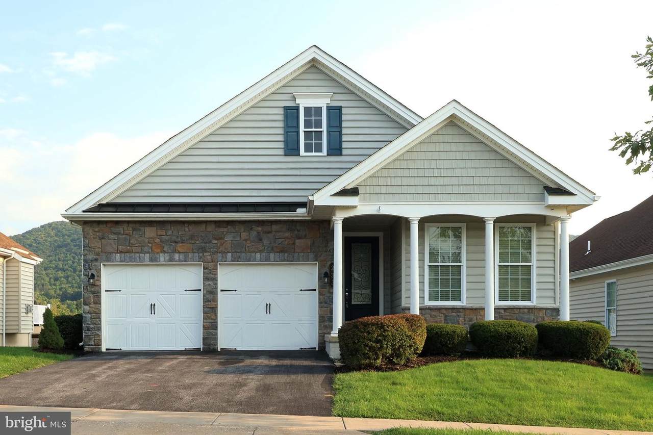 233 Beacon Circle - Photo 1