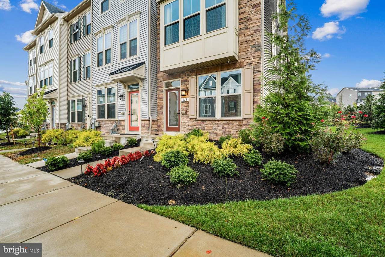 174 Bethlehem Place - Photo 1