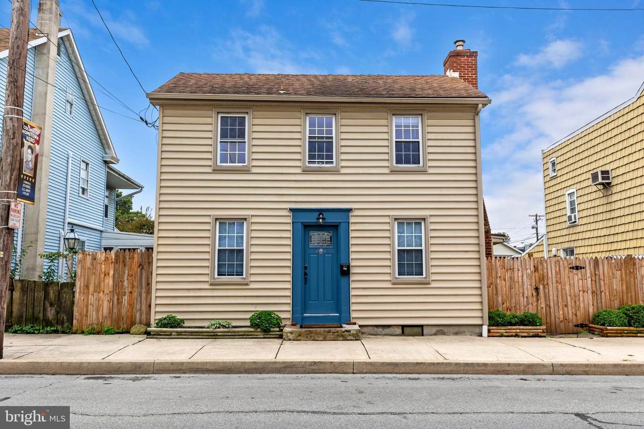 608 Manor Street - Photo 1