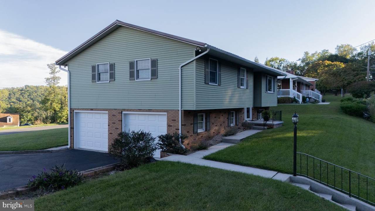 728 Dale Avenue - Photo 1