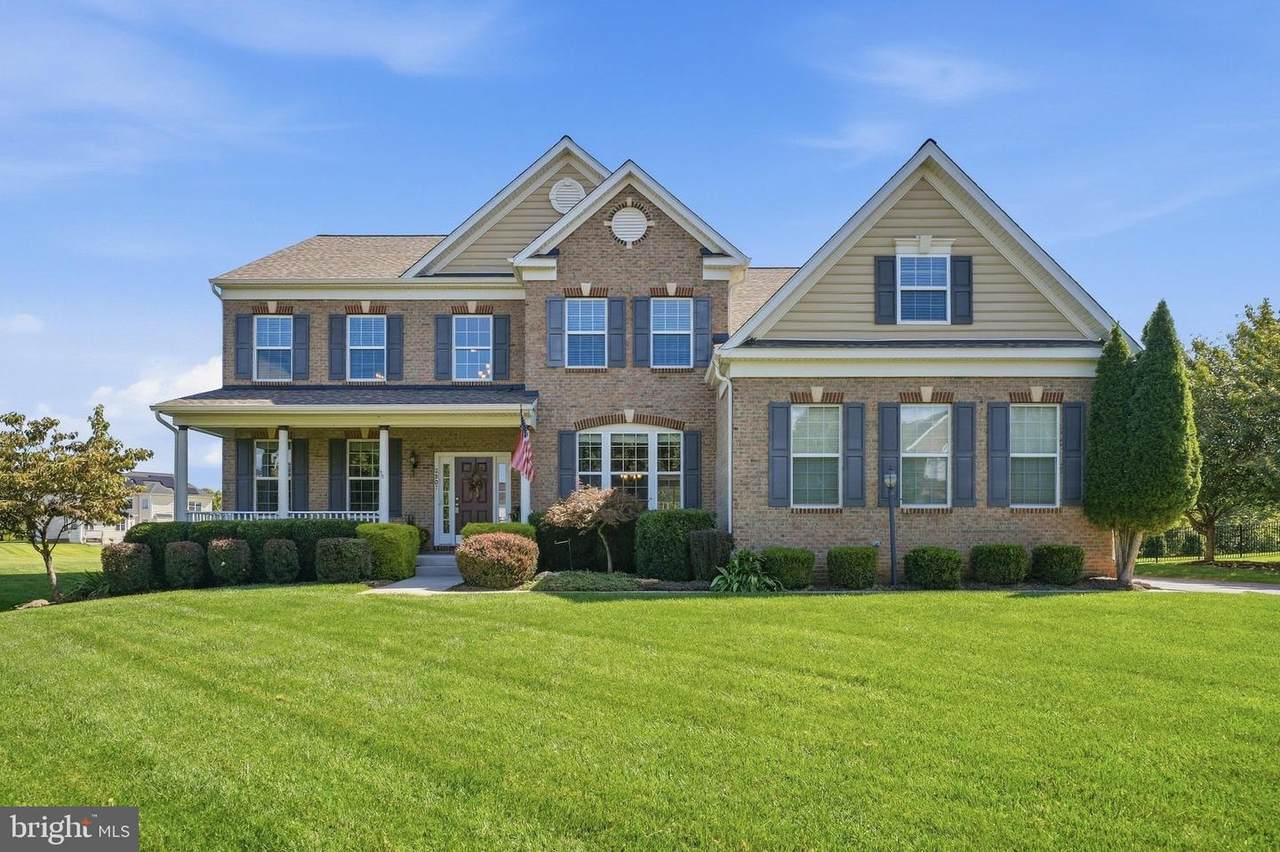 2807 Bridalwreath Court - Photo 1