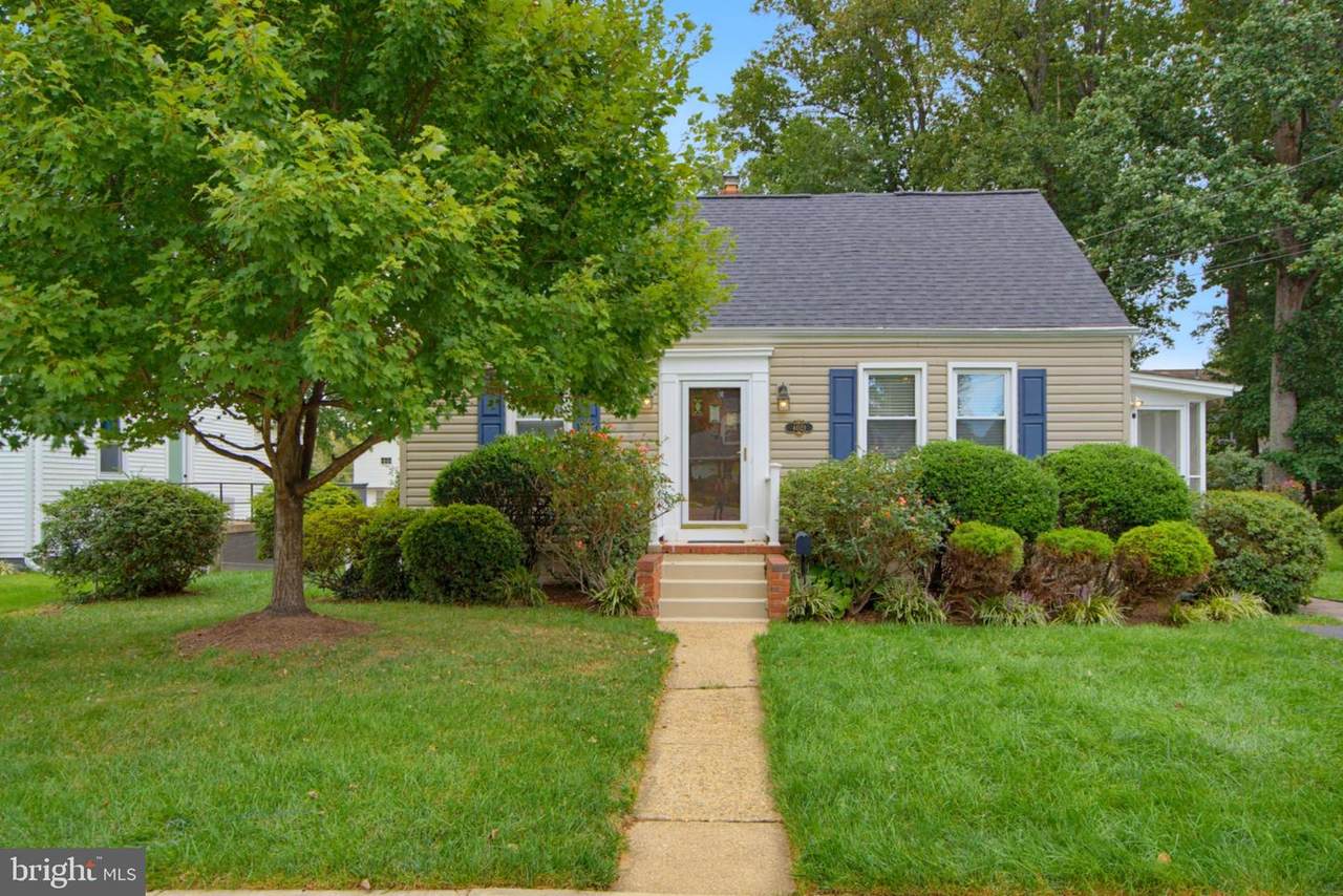 4021 Maple Street - Photo 1