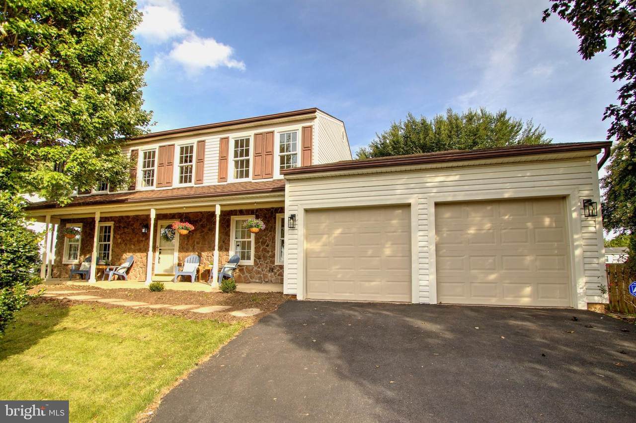 5221 Belle Plains Drive - Photo 1