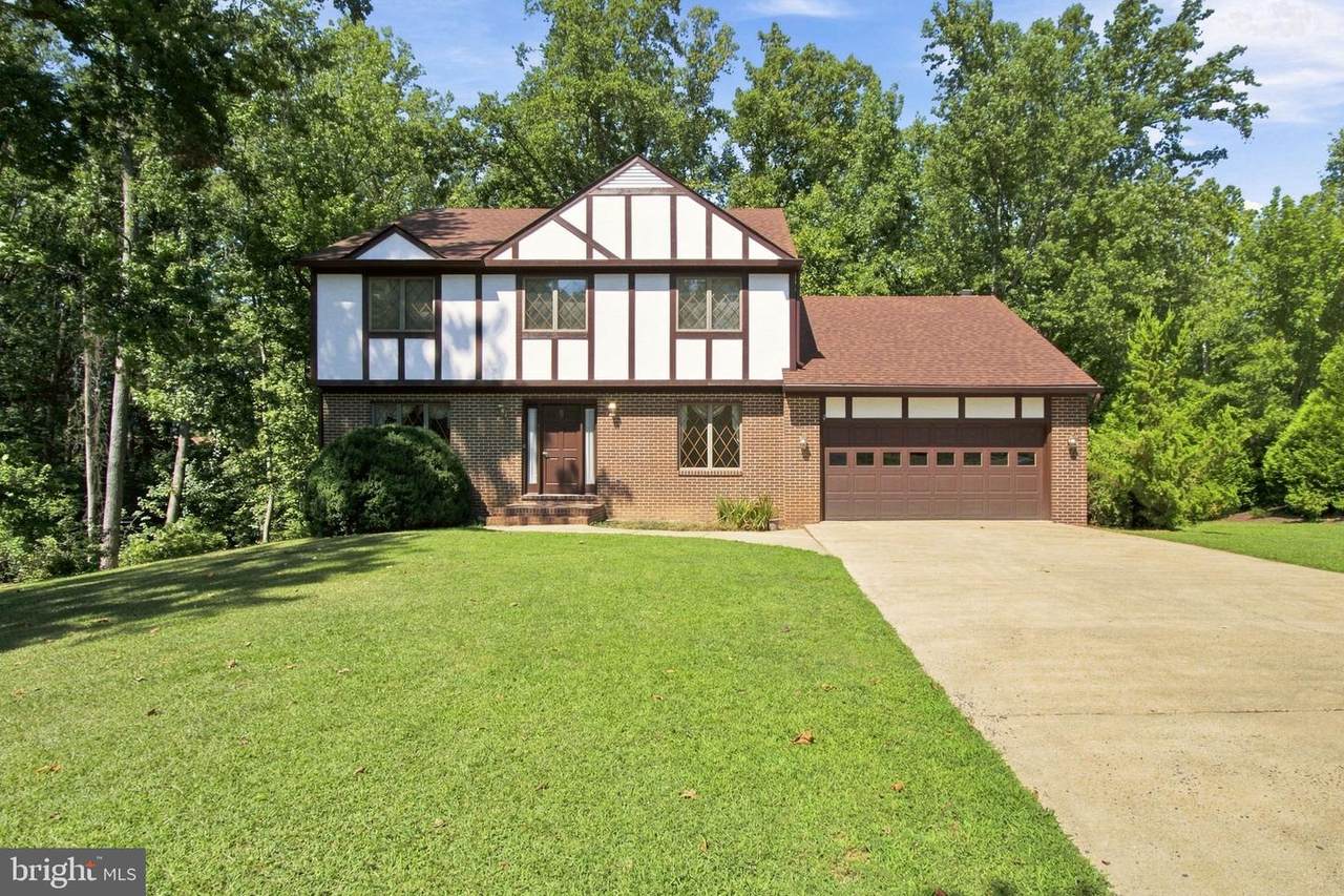 9 Derby Drive - Photo 1