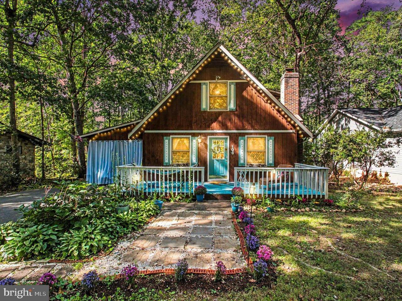 106 Carriage Ct - Photo 1