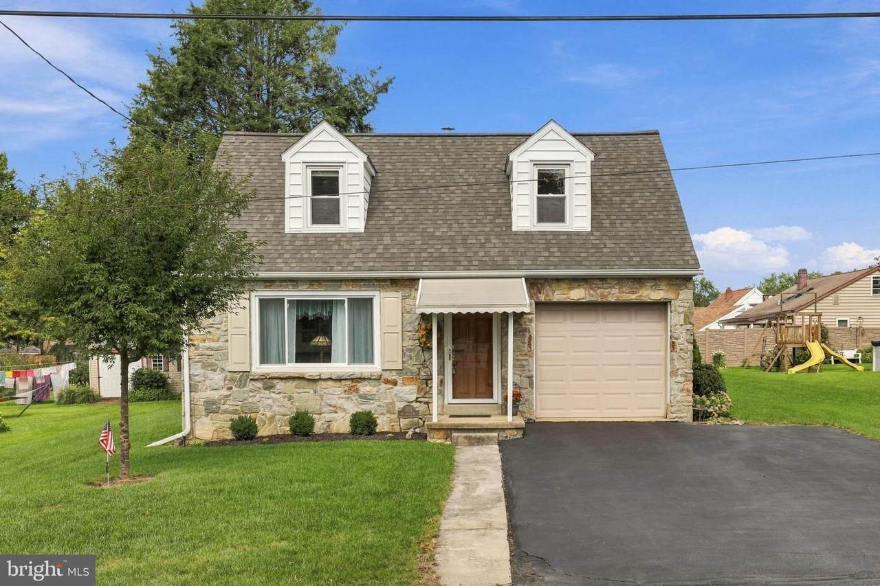 1615 Buttercup Road - Photo 1