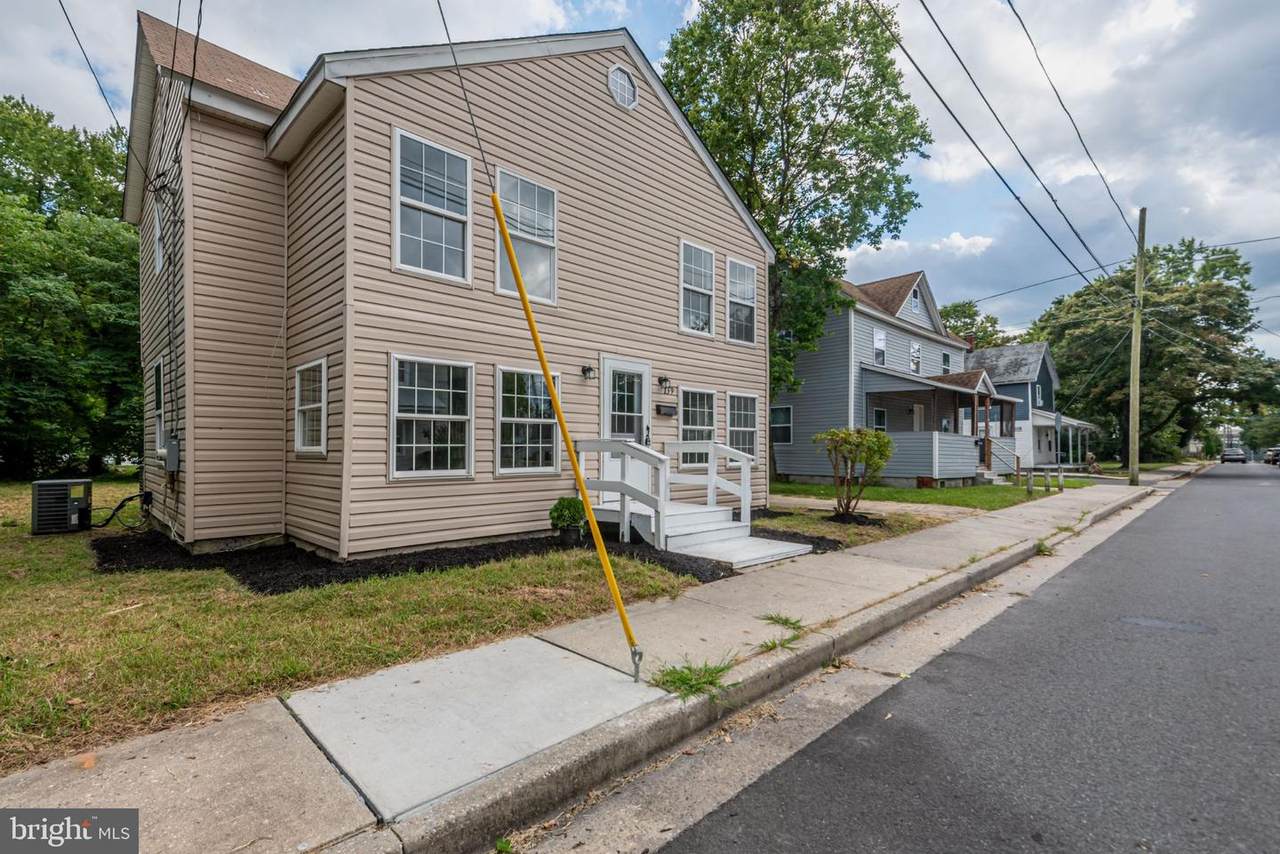 139 2ND Street - Photo 1