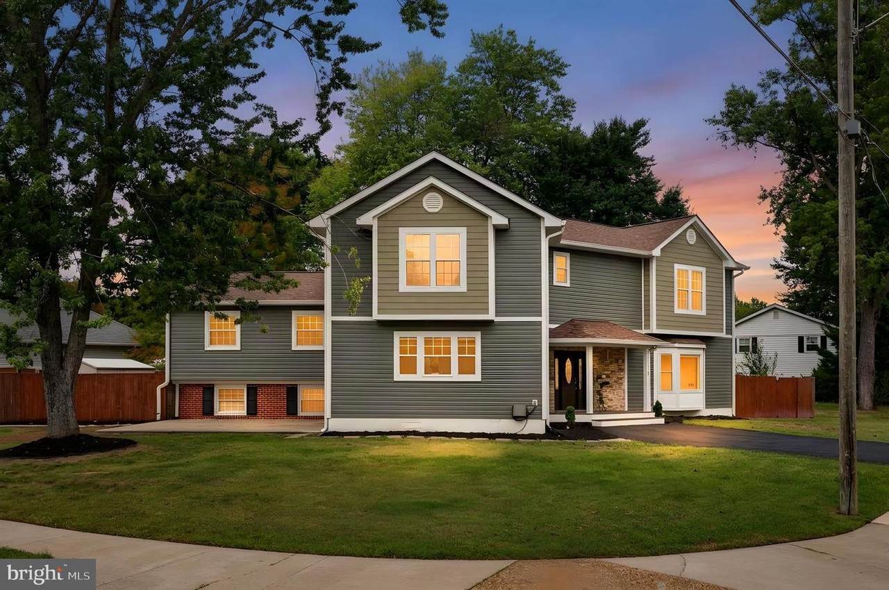 8004 Frye Road - Photo 1