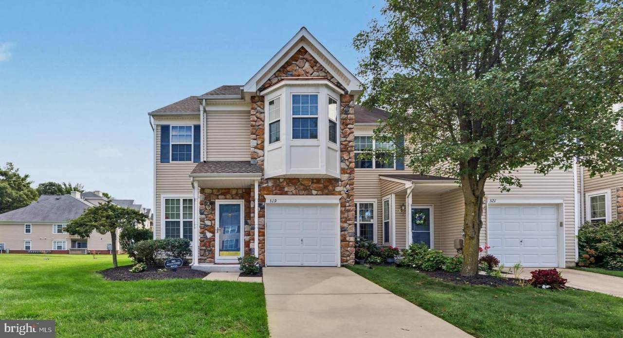 319 Chancellor Drive - Photo 1