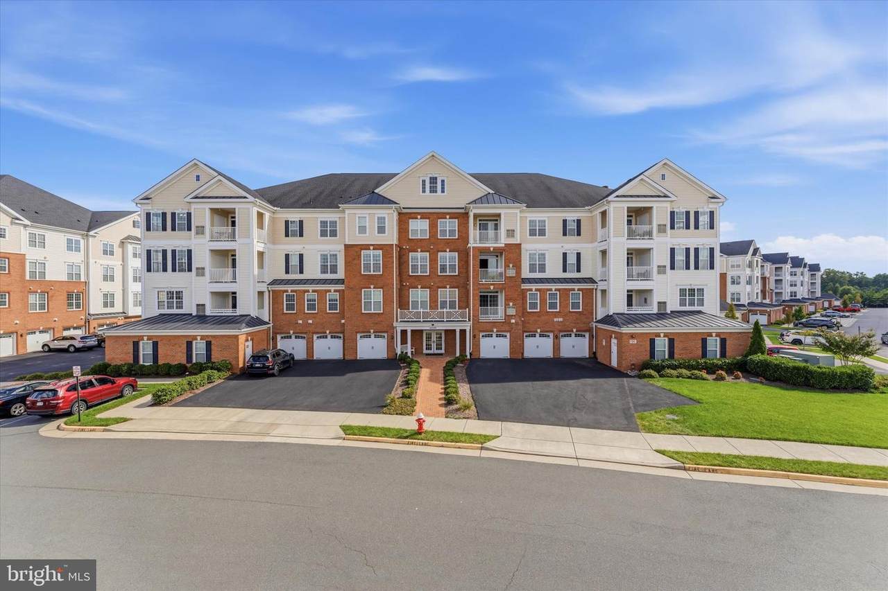 44589 York Crest Terrace - Photo 1