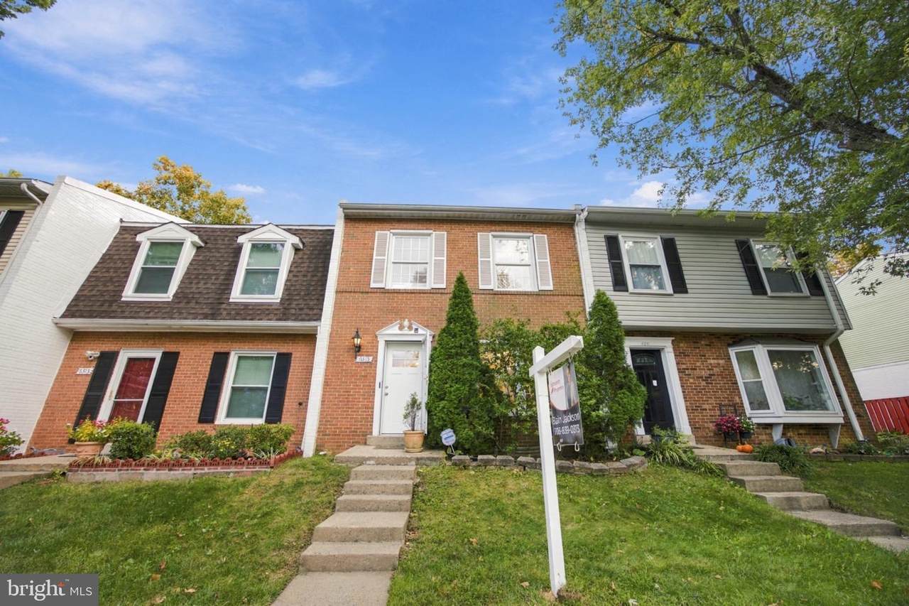 6315 Hillary Court - Photo 1