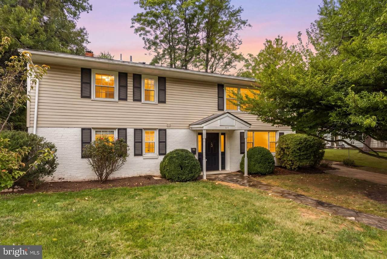 511 Walker Street - Photo 1