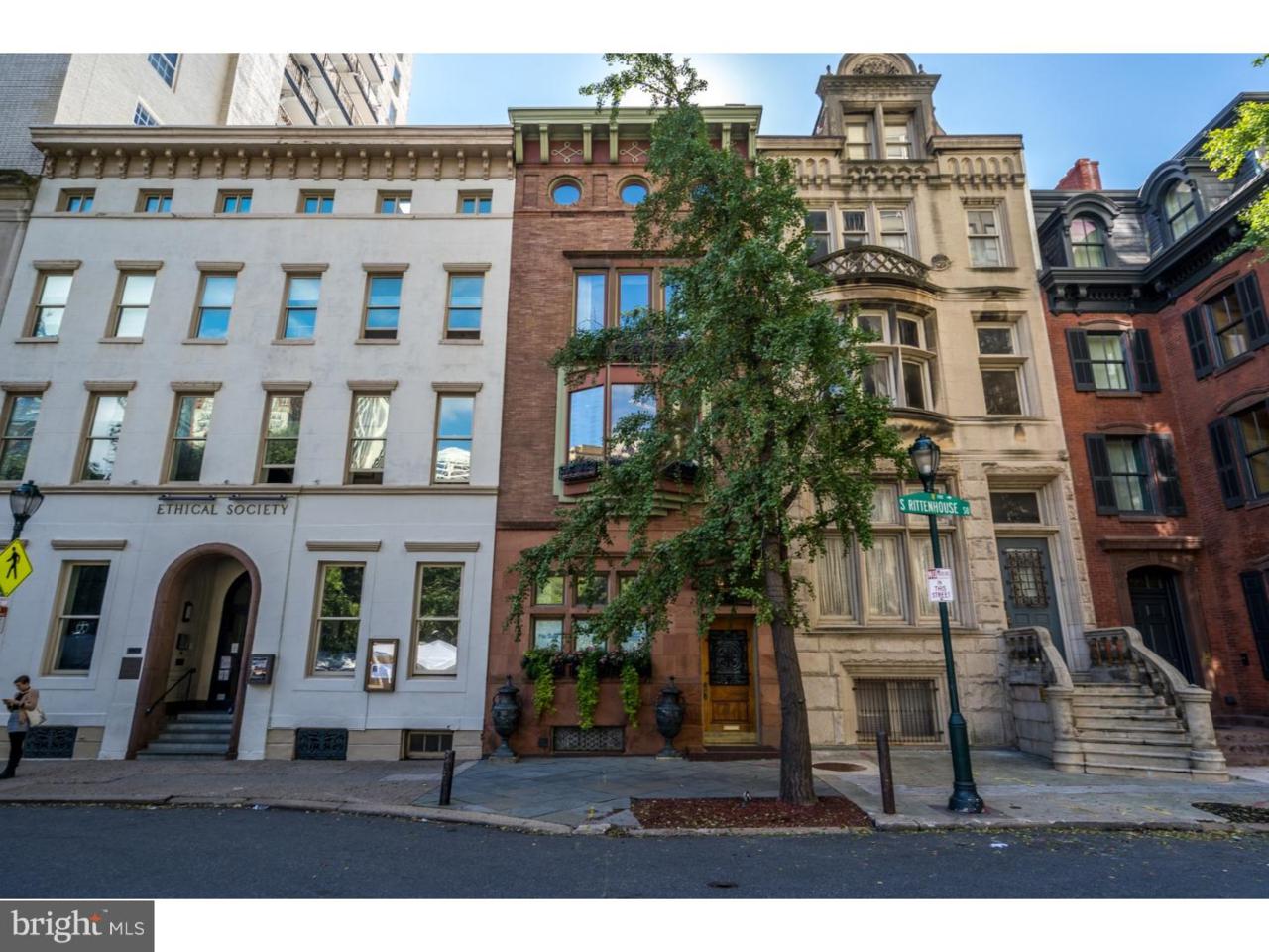 1910 Rittenhouse Square - Photo 1